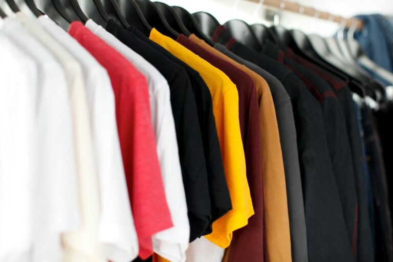 Vendor Seragam Perusahaan Jakarta: Cara Memilih Mitra Produksi yang Tepat